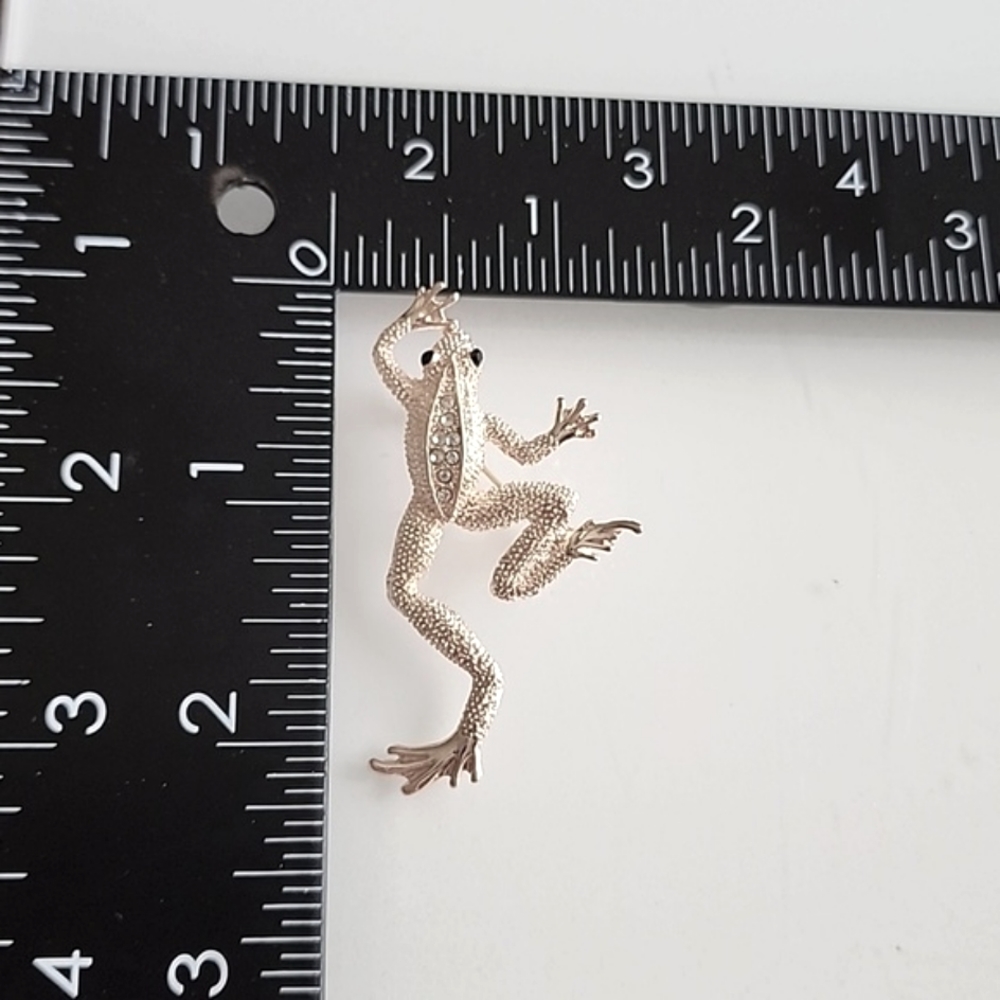 SILVER frog Brooch Simulated diamond back - Picture 3 of 3